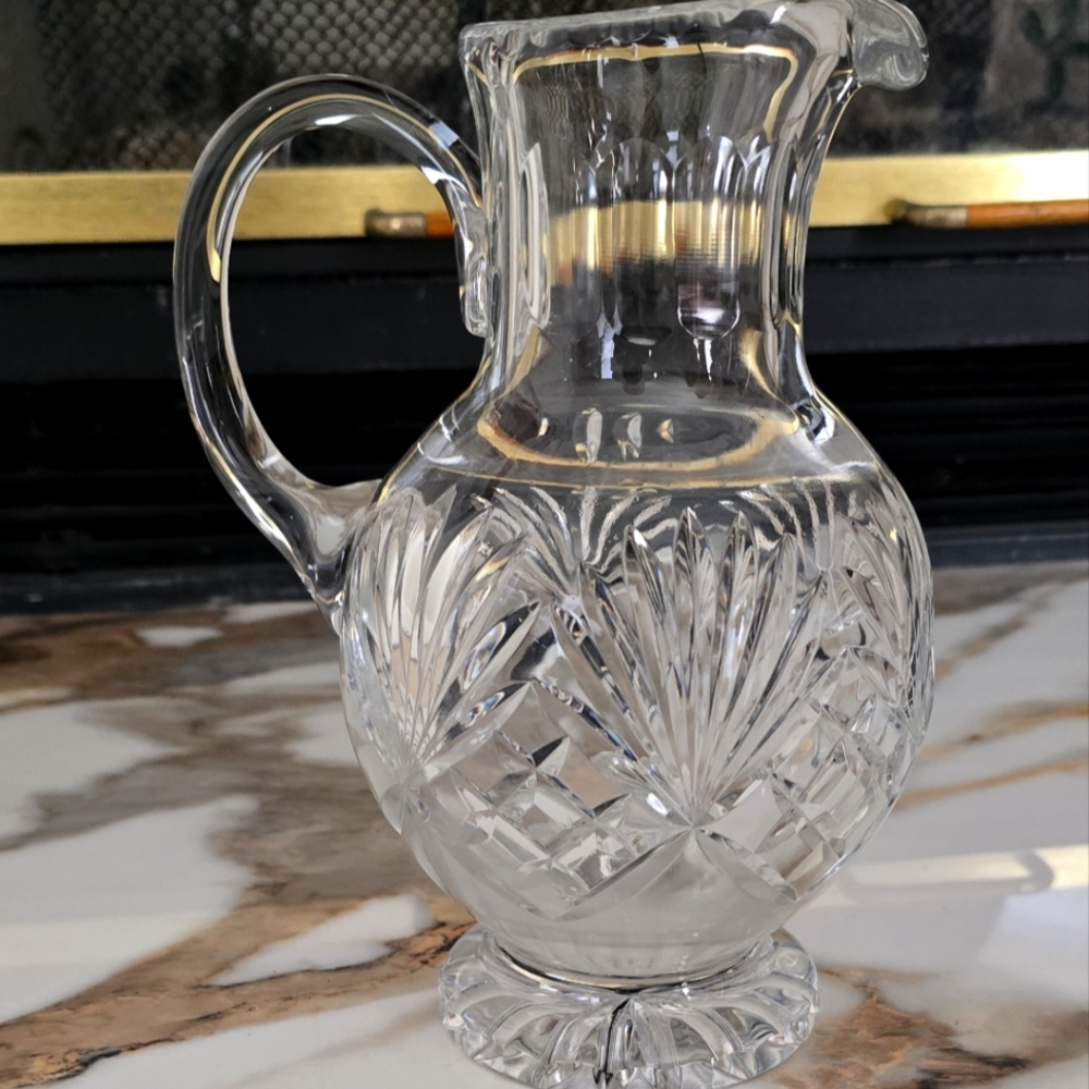 VINTAGE Elegant Clear Glass Crystal Pitcher with Intricate Cut Patterns